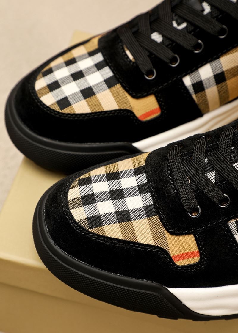 Burberry Low Shoes